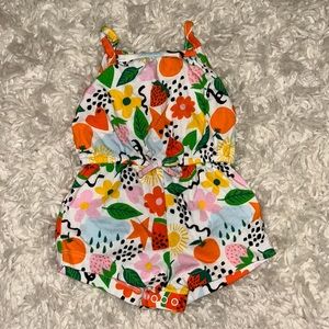 Baby girl’s sleeveless romper